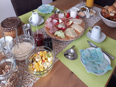 Bed and Breakfast - Gstezimmer Karlsruhe: Frhstck